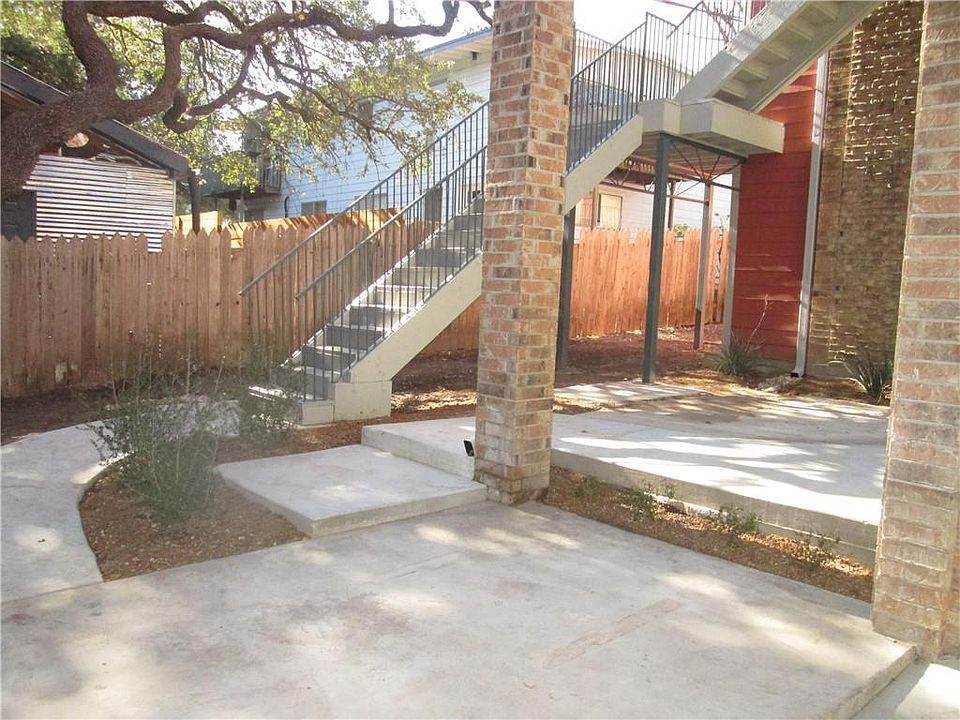 1st image of 513 S Park Dr #1A