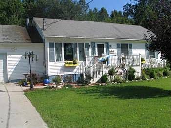 1st image of 13 Brookside Dr