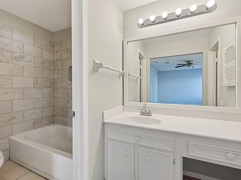 8646 Maplecrest Dr — Photo 30
