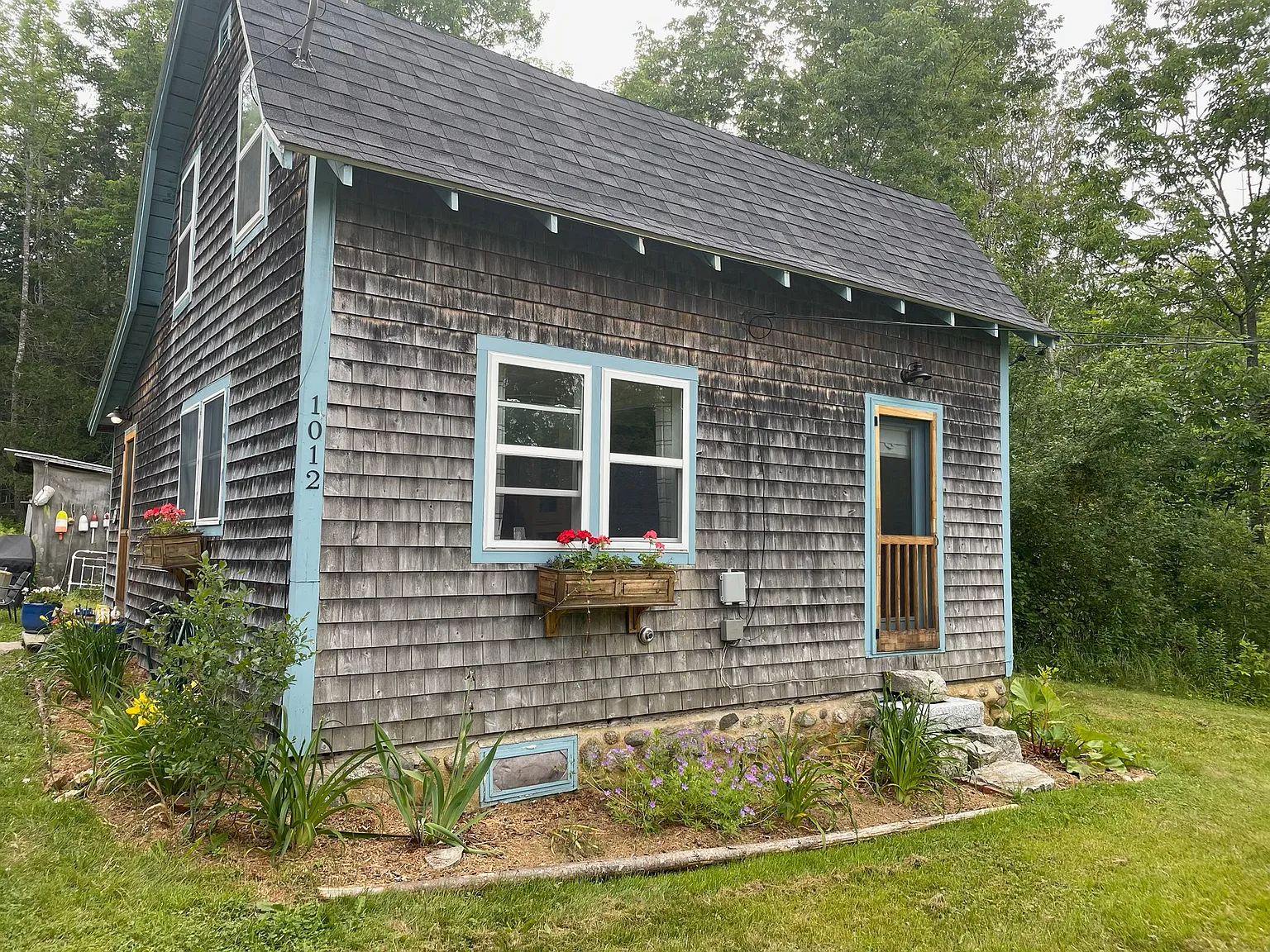 1012 Cape Rosier Rd — Photo 2