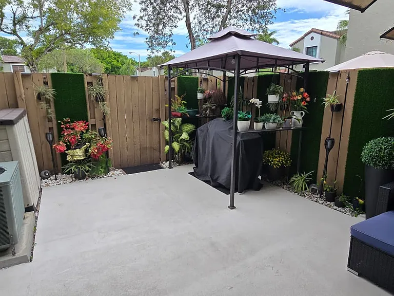 15370 SW 104th Ter #7 — Photo 10