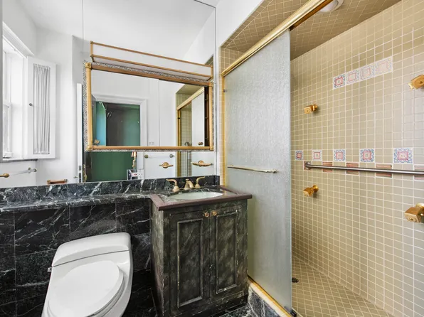 150 Central Park South image 18 of 20