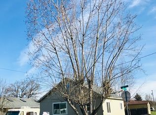 90 S 3rd St, Creswell, OR 97426