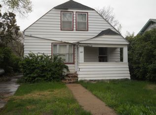 342 S 6th St, Hot Springs, SD 57747