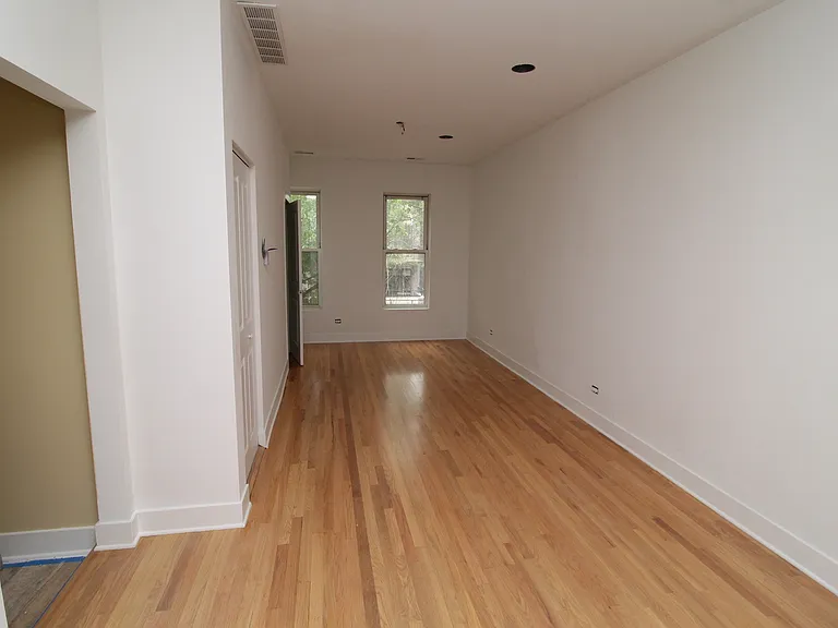 1544 N Bosworth Ave #2F — Photo 4