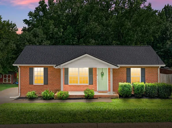 352 Donna Dr, Clarksville, TN 37042