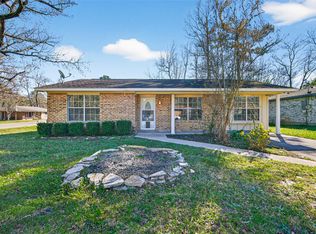 210 N Shirley Ln, Willis, TX 77378