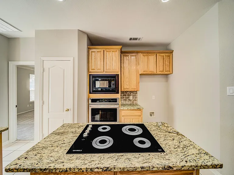 4618 Devonshire Dr — Photo 14