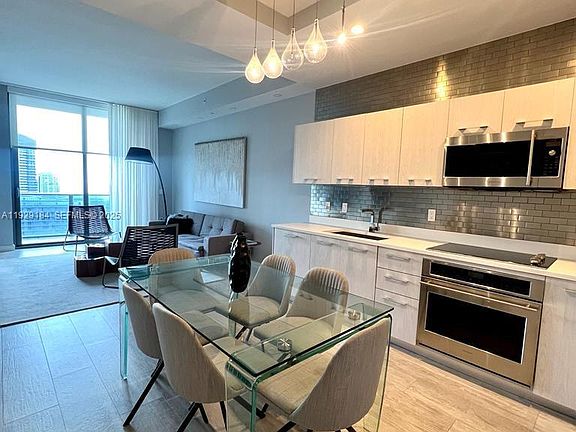 5th image of 55 SW 9th St #4205