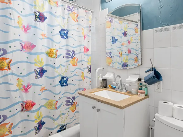 968 East 10th Street image 6 of 16