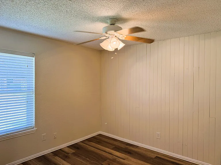 6406 Willow Springs Dr — Photo 20