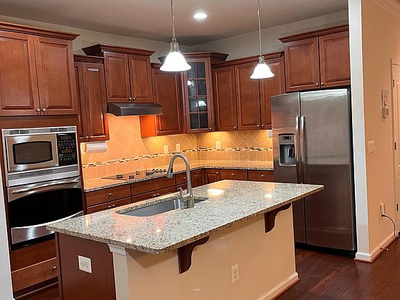 4th image of 6300 Thomas Paine Dr