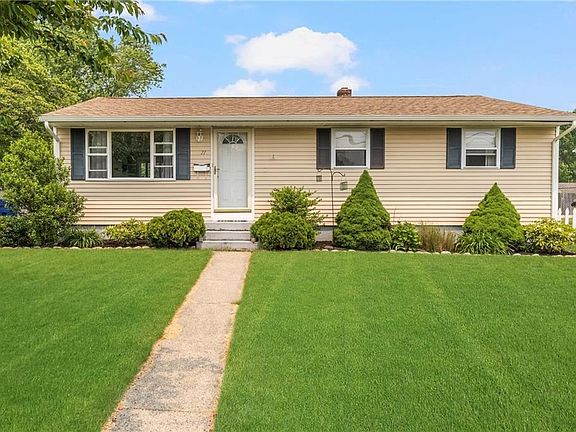 2nd image of 71 Sheppard Dr