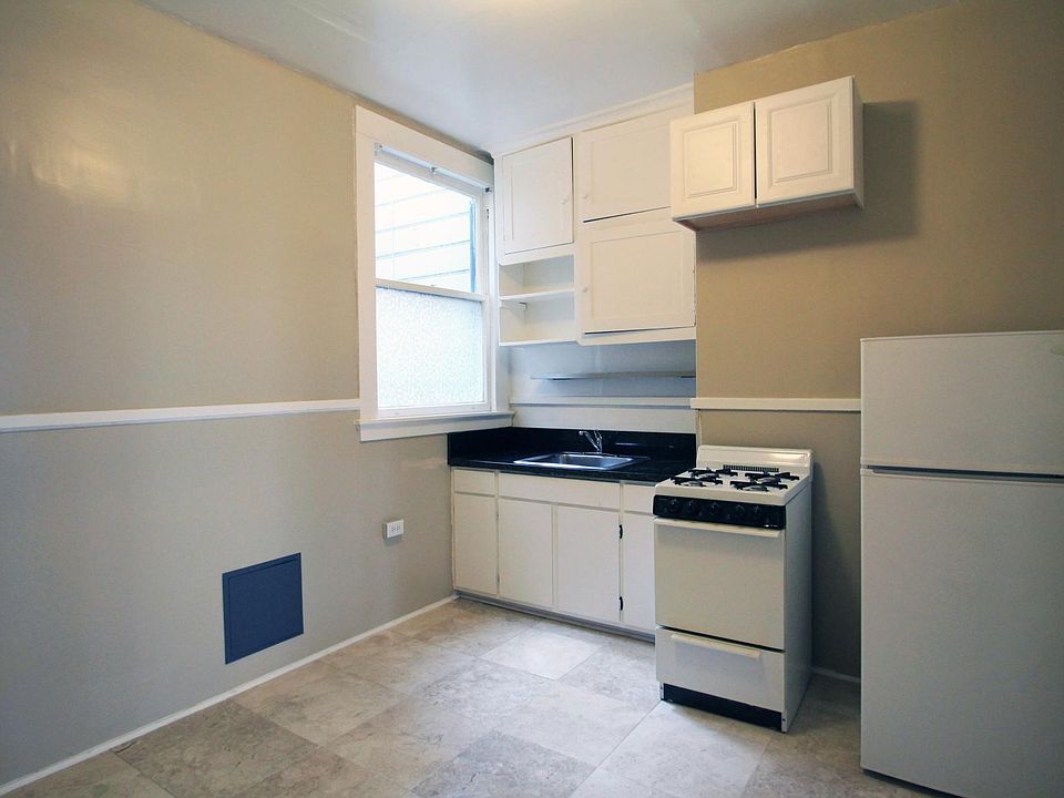 2nd image of 656 Clayton St #A