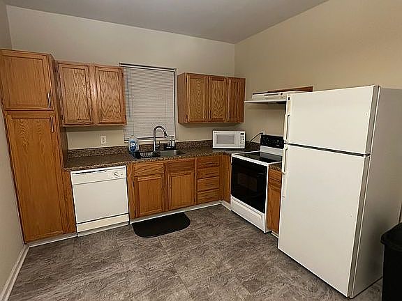 2nd image of 8171 2nd St