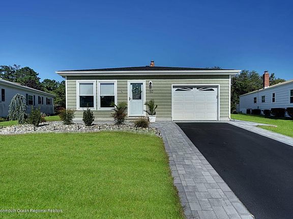 2nd image of 150 Bonaire Dr