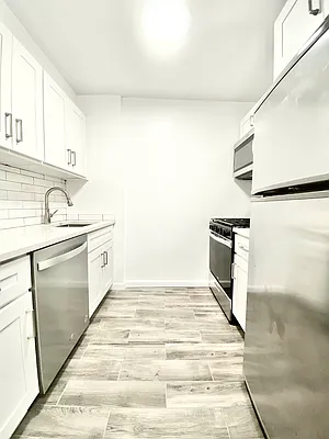 Rented by Bond New York | media 51