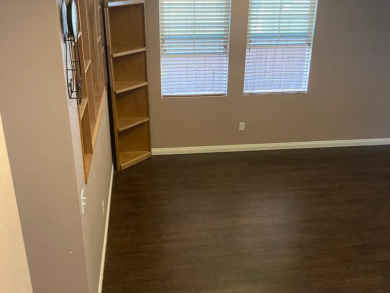 1668 Julia Way — Photo 13