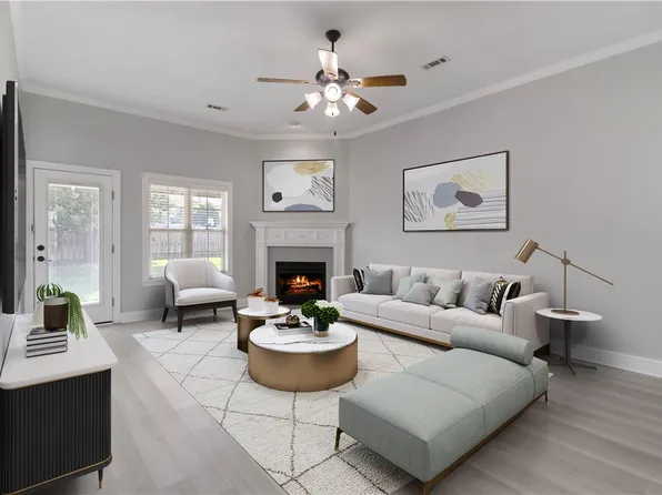 536 N Fox Meadows Ln, Fayetteville, AR 72704