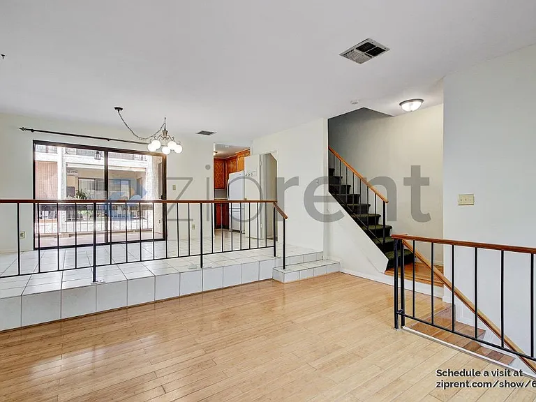 320 McHenry Rd #10 — Photo 13