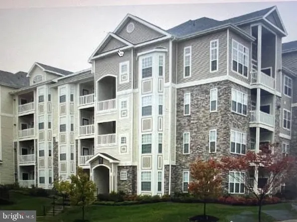 501 Sunset View Ter #302, Leesburg, VA 20175
