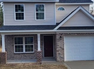 6819 Laurinburg Rd, Raeford, NC 28376