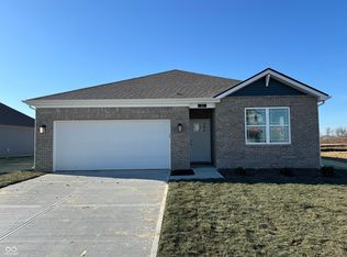 80 Varner Dr, Whiteland, IN 46184