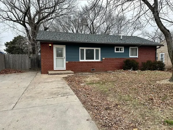 116 E Park Lane St, Derby, KS 67037