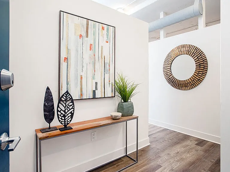 Foyer Entry in Model 307