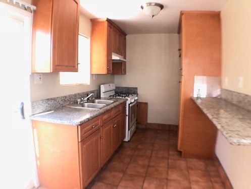 5th image of 1317 W 99th St APT 1