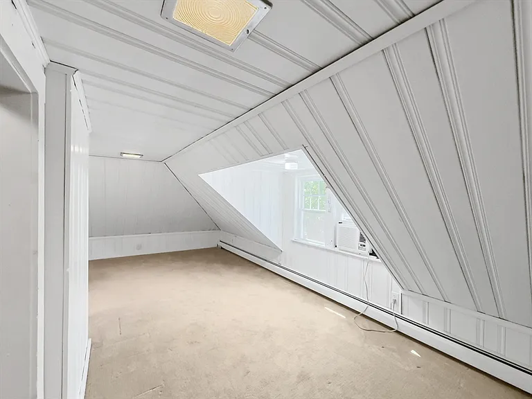 61 Moraine St #61 — Photo 16