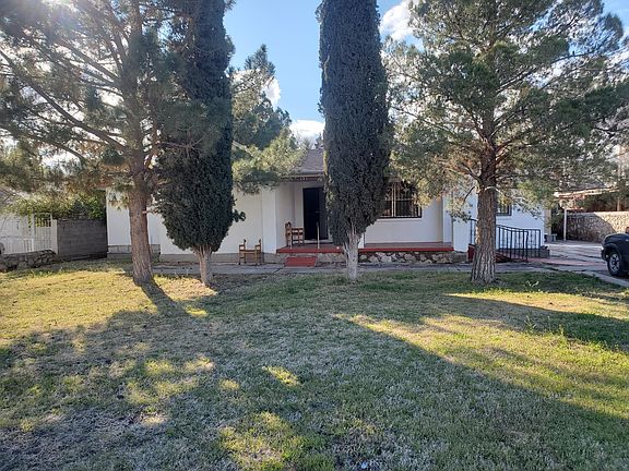 2nd image of 121 Buena Vista St