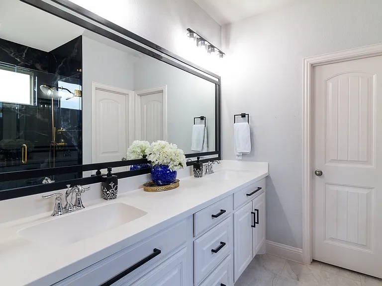 600 Wilshire Ln — Photo 15