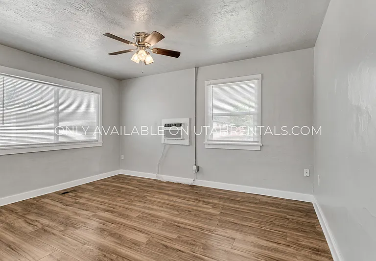 3182 Adams Ave #4 — Photo 5