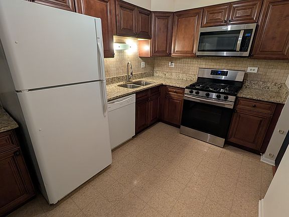 2nd image of 7400 Grand Ave APT 205