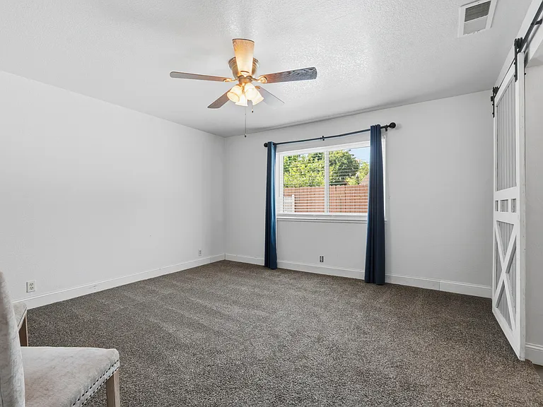 301 Goldrun Dr — Photo 14