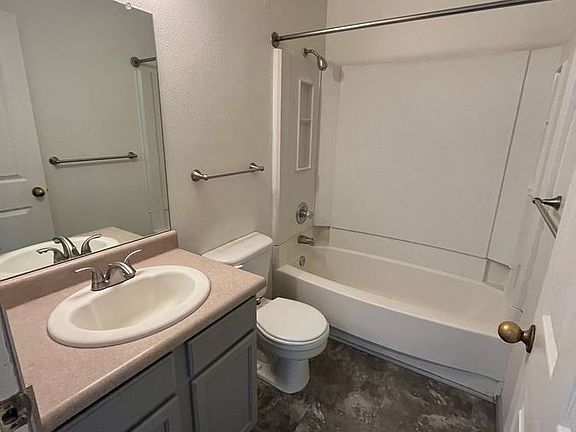 2nd image of 1400 W Louisiana Ave #3A