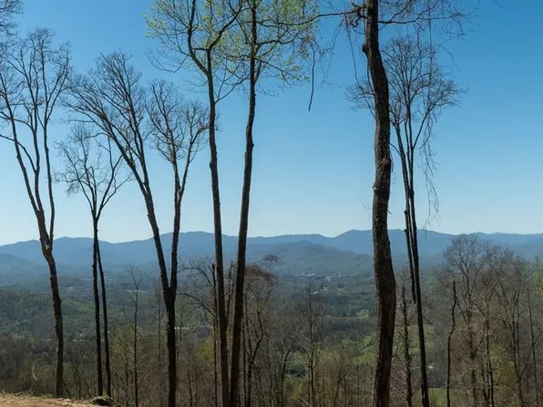 841 Hemlock Falls Rd, Franklin, NC 28734