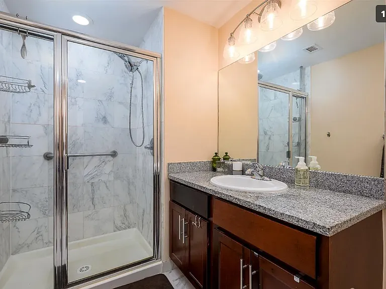 110 Somerset St #2103 — Photo 8