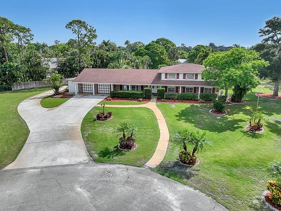 2nd image of 852 Palo Verde Court