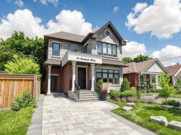 96 Southvale Dr, Toronto, ON M4G 1G5