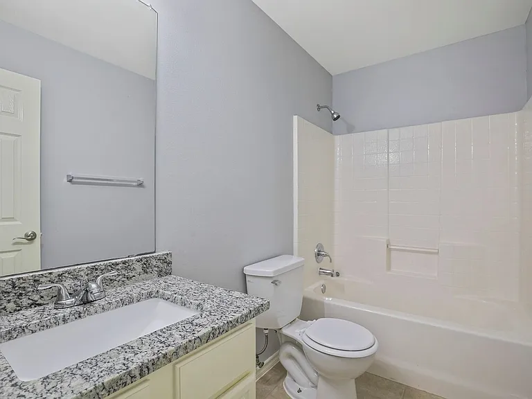 119 Magnolia St — Photo 15