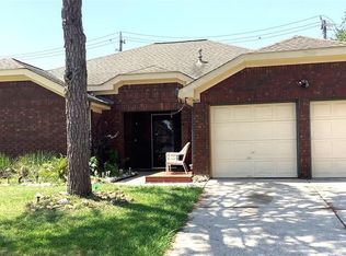 4626 Stonemede Dr, Friendswood, TX 77546