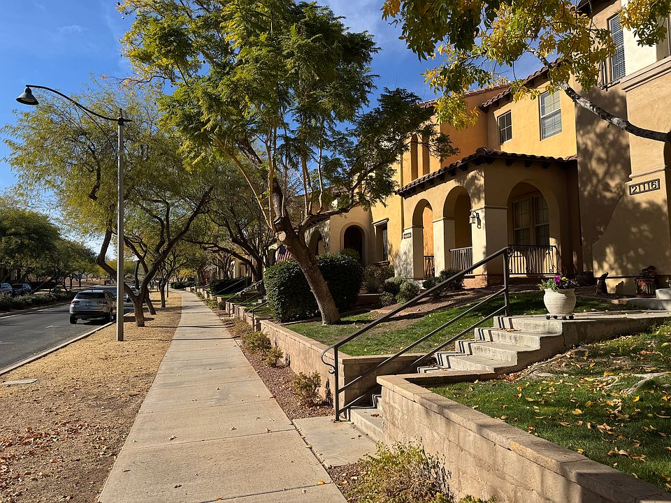 1st image of 21146 W Sunrise Ln #1