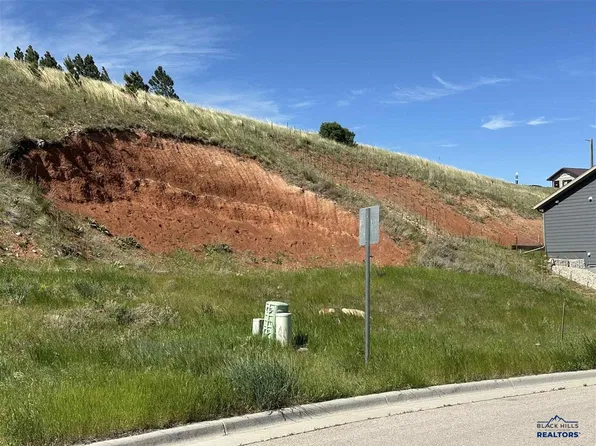 2635 Meadow Ct, Sturgis, SD 57785