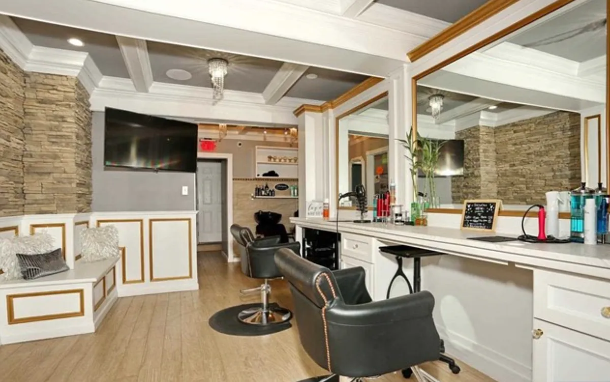 Building Photo - 464 Belmont Ave