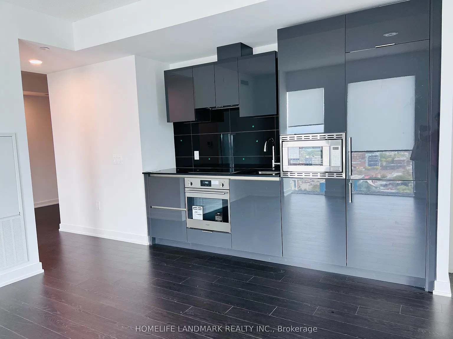 3 bed, $3,600 — Photo 3
