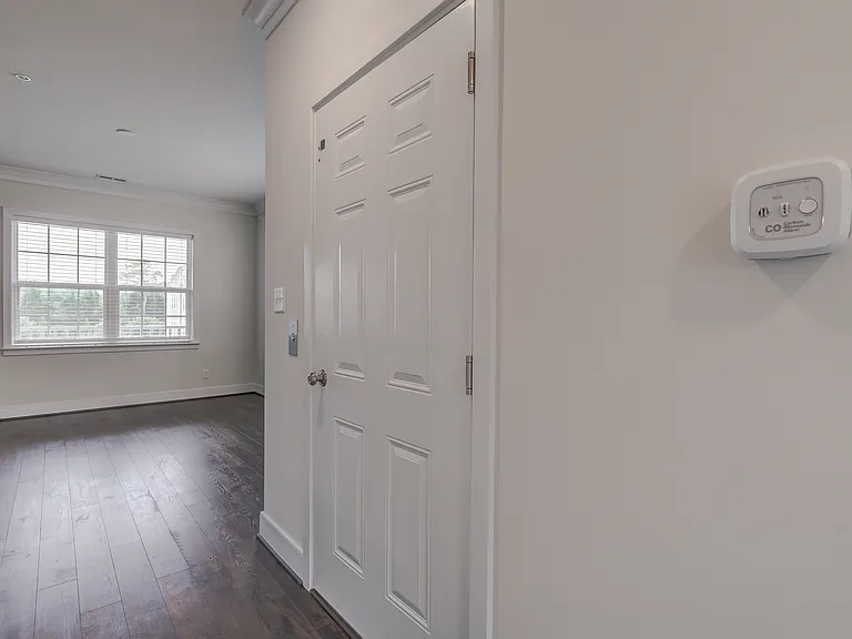 2010 Libbie Lake West St #B — Photo 47