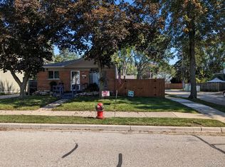 302 N Gainsborough Ave, Royal Oak, MI
