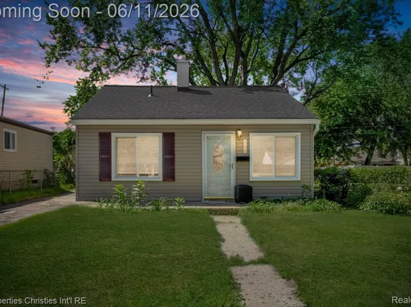 1754 E Harry Ave, Hazel Park, MI 48030